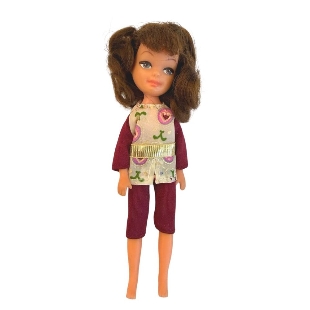 Uneeda Tiny Teens doll 1960s